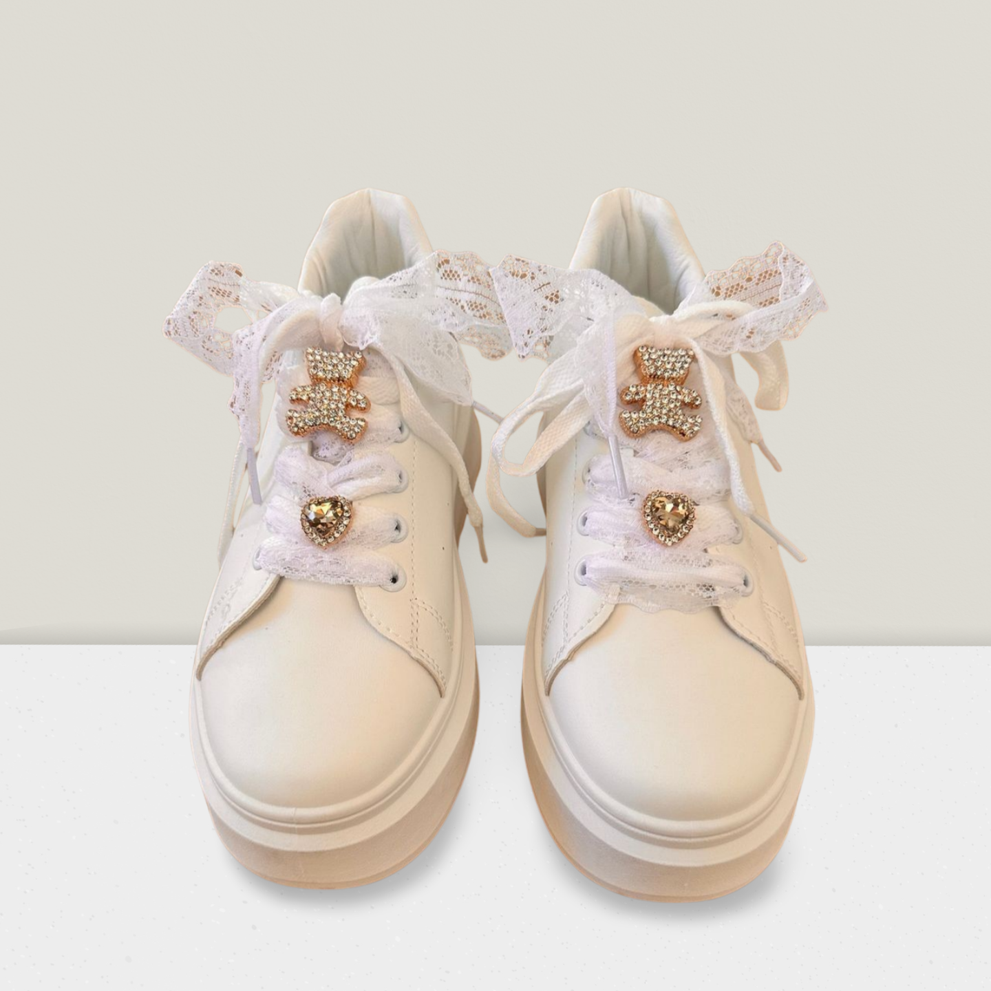 Plateau-Sneakers mit Bling-Bling