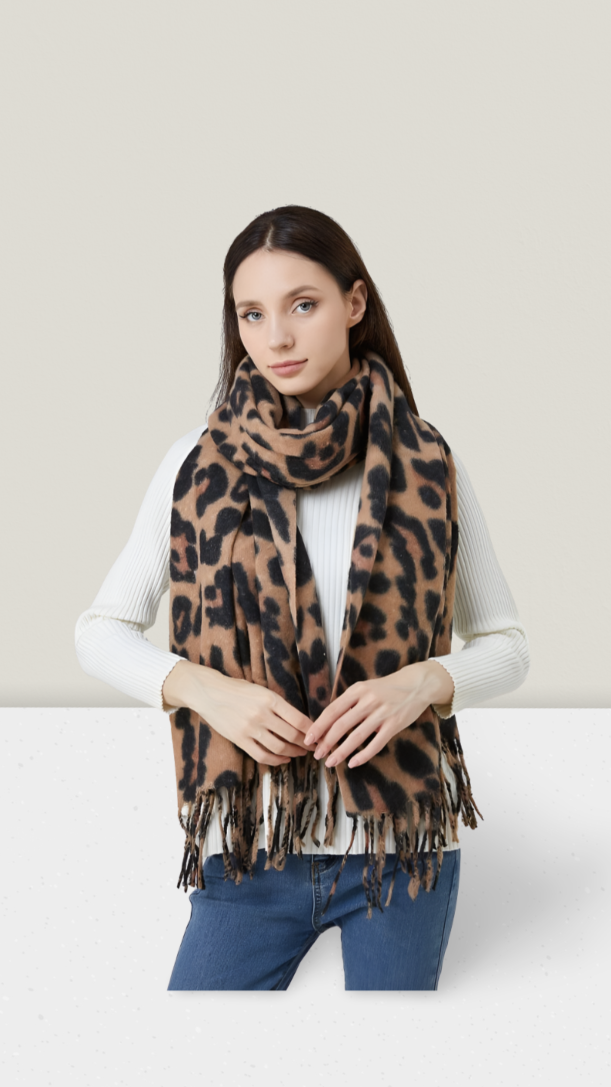 Schal mit Leopardenmuster