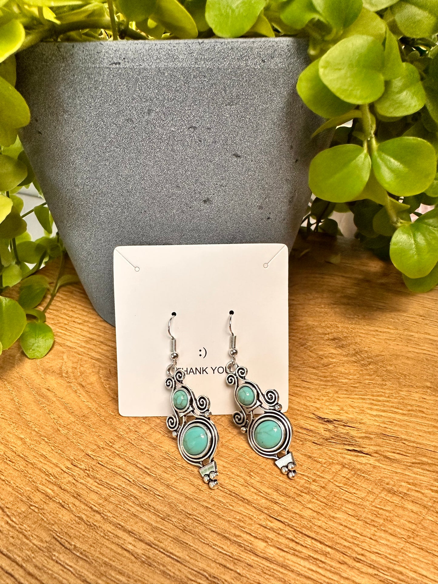 Boho-Ohrringe mit kunstvollen Ornamenten & Türkissteinen 💚