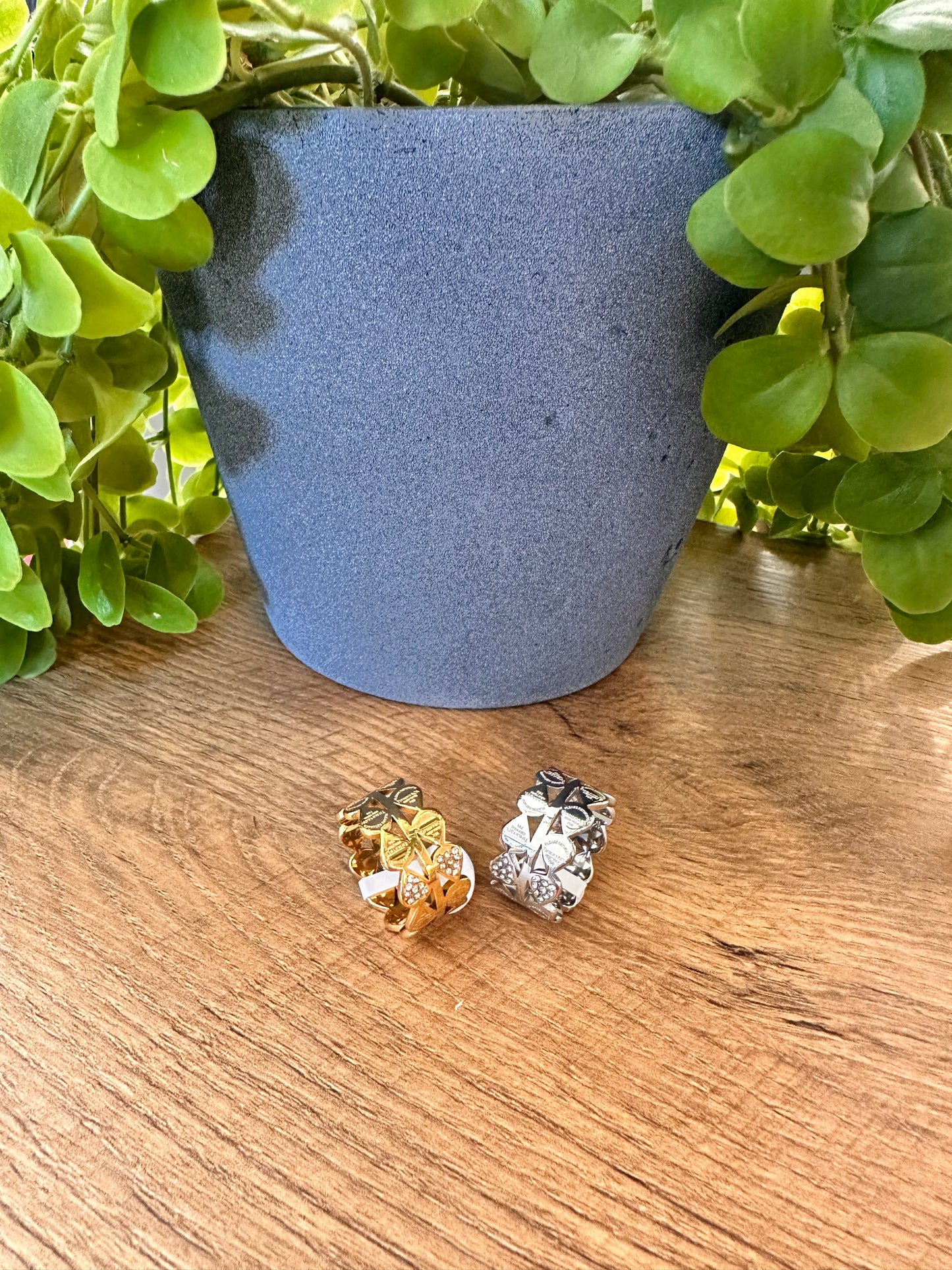 Elegante Edelstahlringe Herz-Motiv