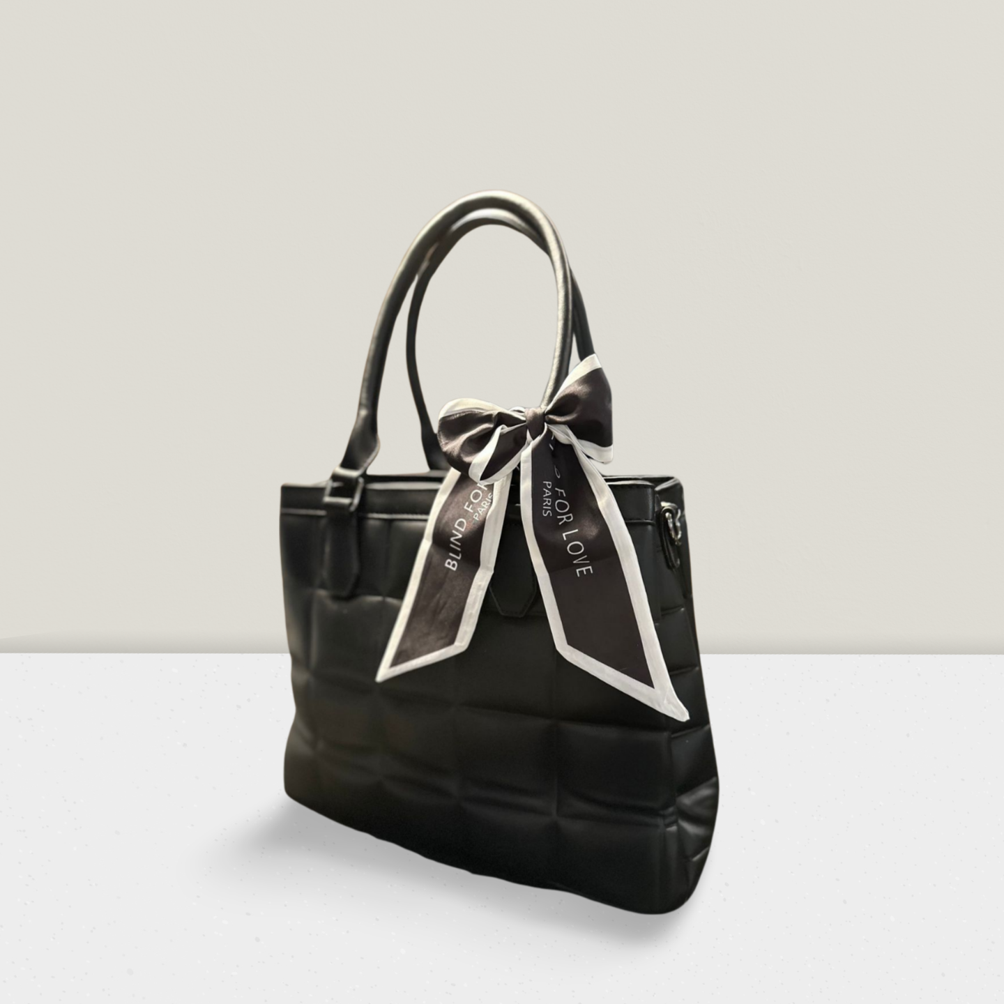 Elegante Stepp-Tasche in verschiedenen Farben