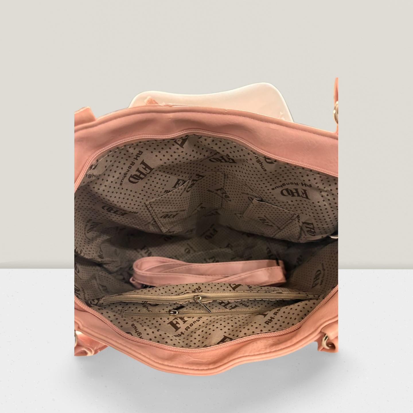 Stylische Boho-Tasche in Schwarz und Rosa