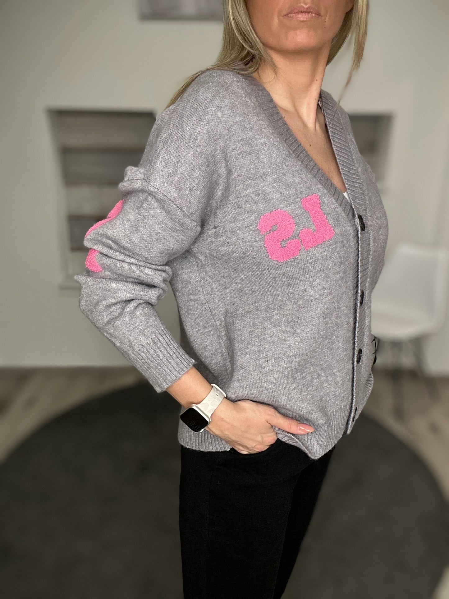 Cardigan „Los Angeles“ – Stylisch & kuschelig 🩷