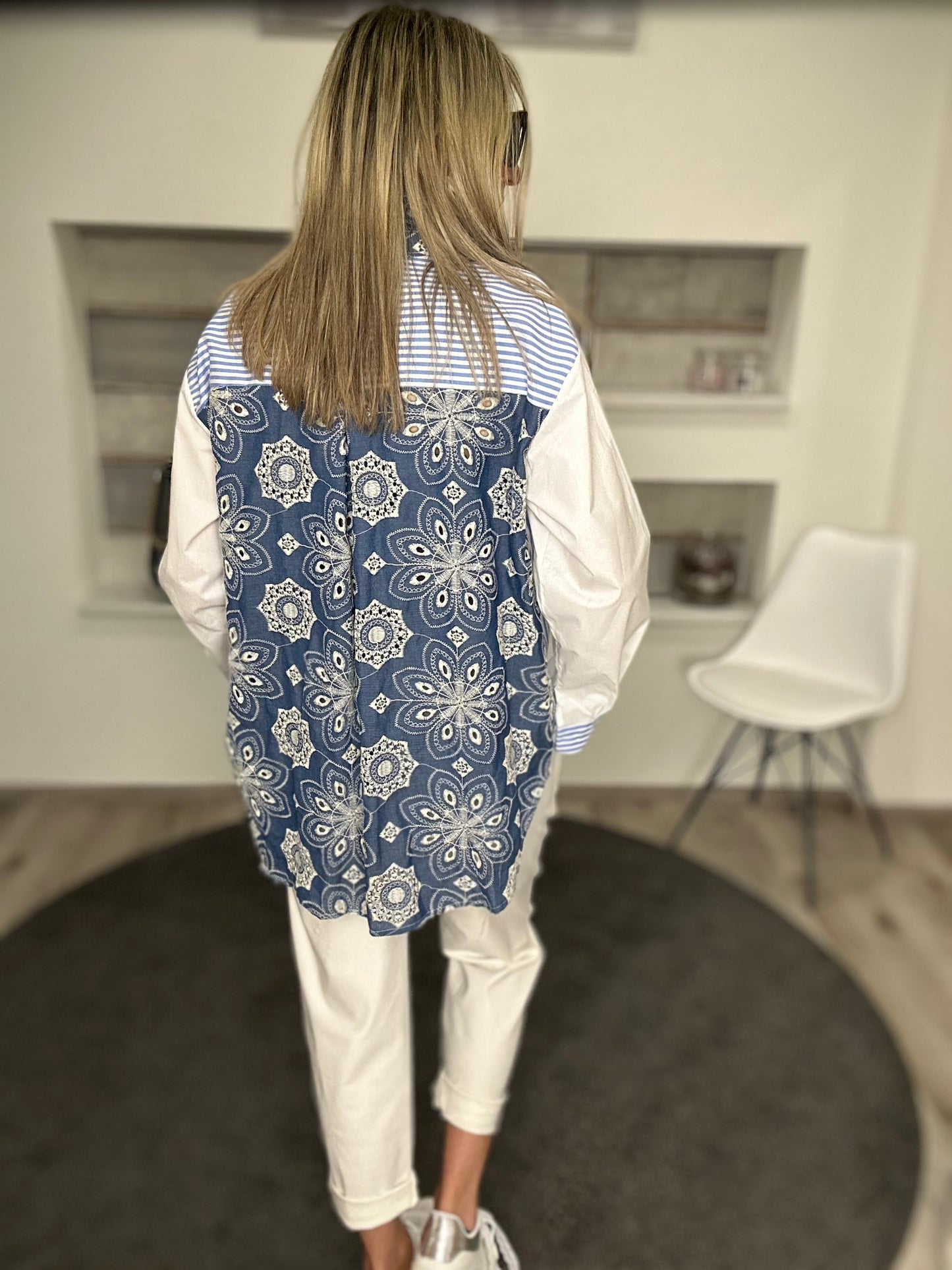„Mix & Match“ Bluse – Streifenliebe trifft Paisley-Chic!