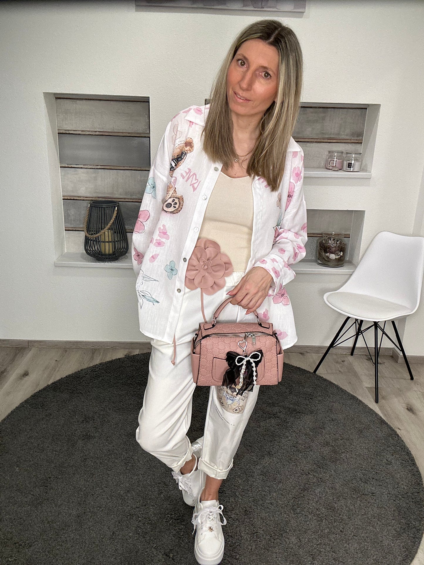 Teddy-Liebe in Blusenform – Verspielt, frech & mega stylisch! 🧸🌸
