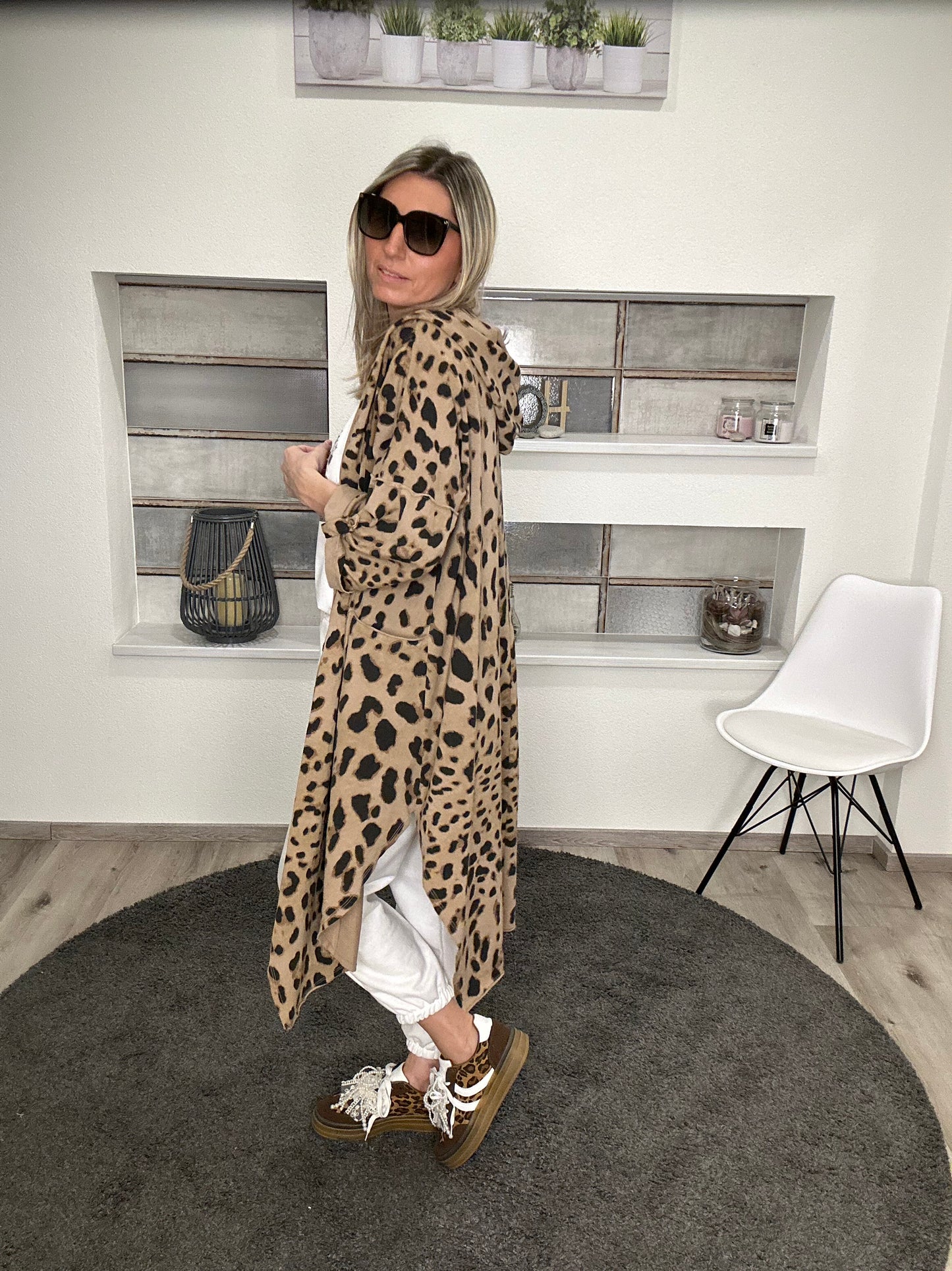 Leoparden-Mantel mit Kapuze