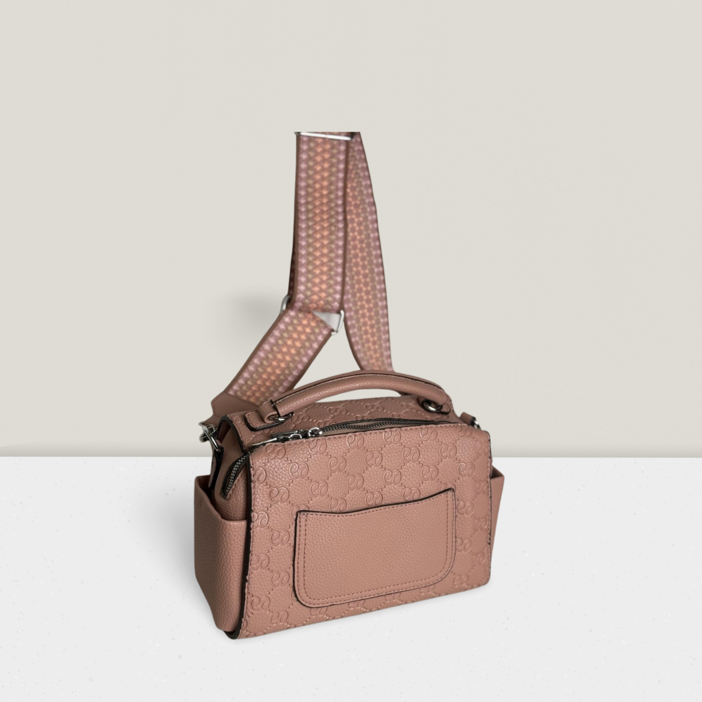 Elegante Handtasche mit Muster in verschiedenen Farben