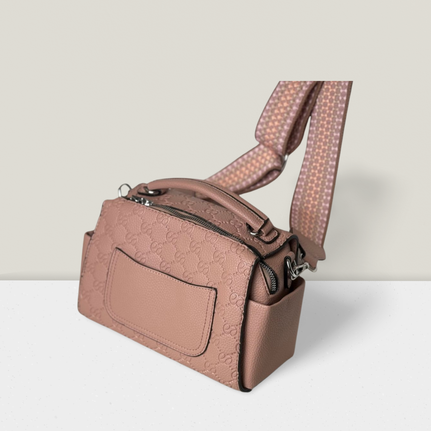 Elegante Handtasche mit Muster in verschiedenen Farben