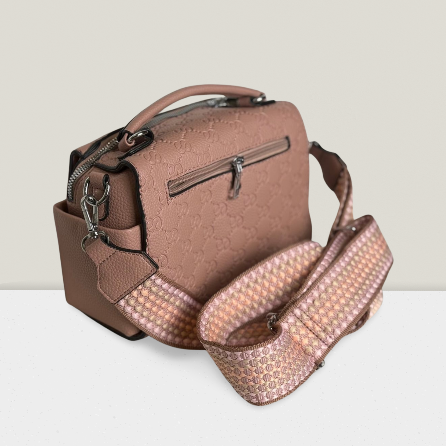 Elegante Handtasche mit Muster in verschiedenen Farben