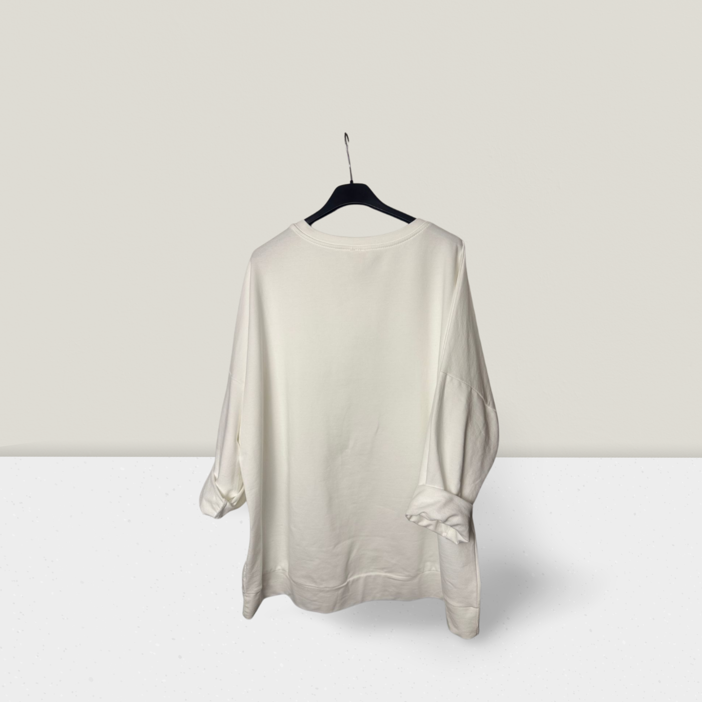 Sweatshirt mit süßem Bären-Motiv und Strass-Verzierung