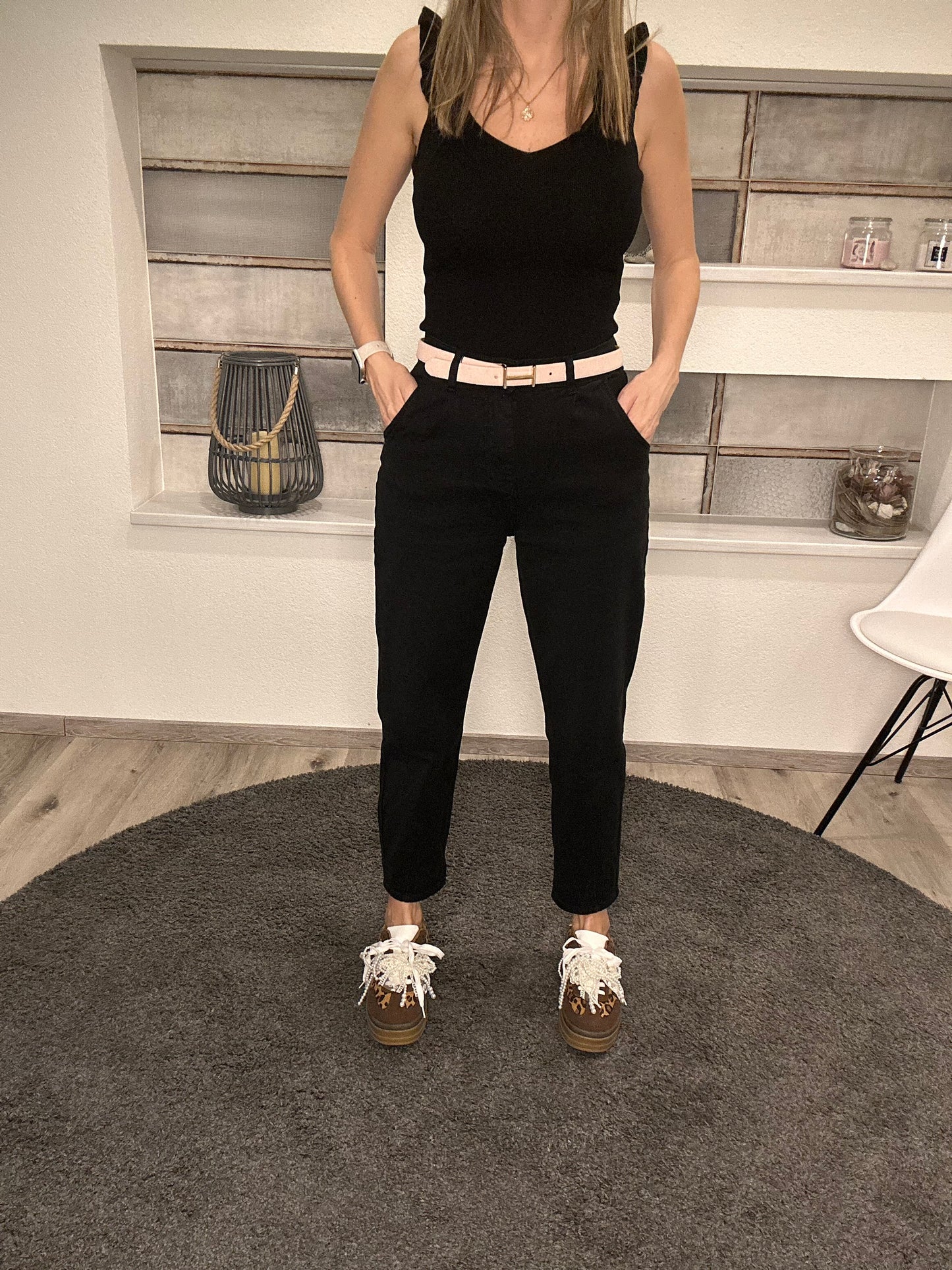 High-Waist-Hose in Schwarz – Basic trifft Coolness!