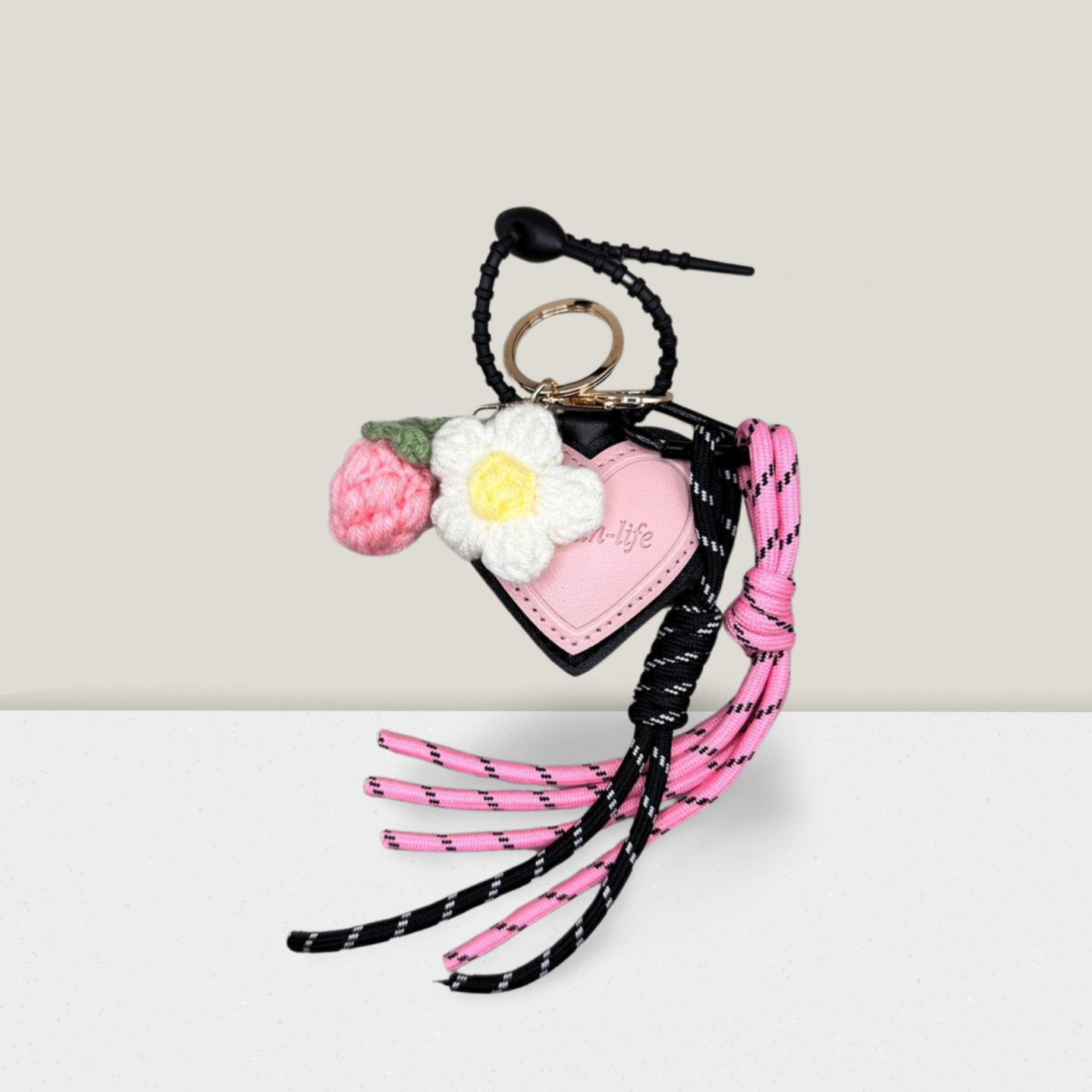 🌸 Heart & Bloom – Der florale Statement-Anhänger mit Urban Twist 💗🌼