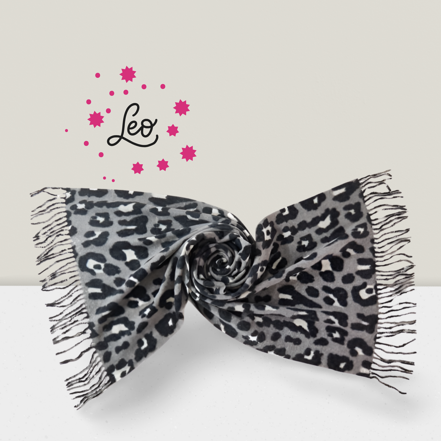 Schal mit Leopardenmuster
