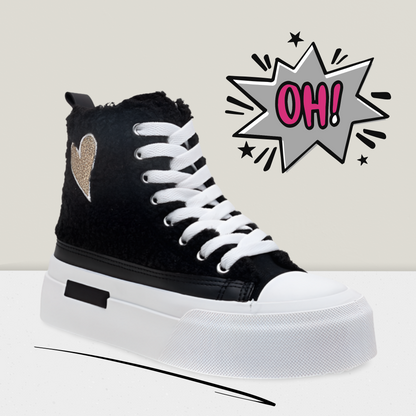High-Top-Sneakers mit Herzmotiv und Plüschdesign