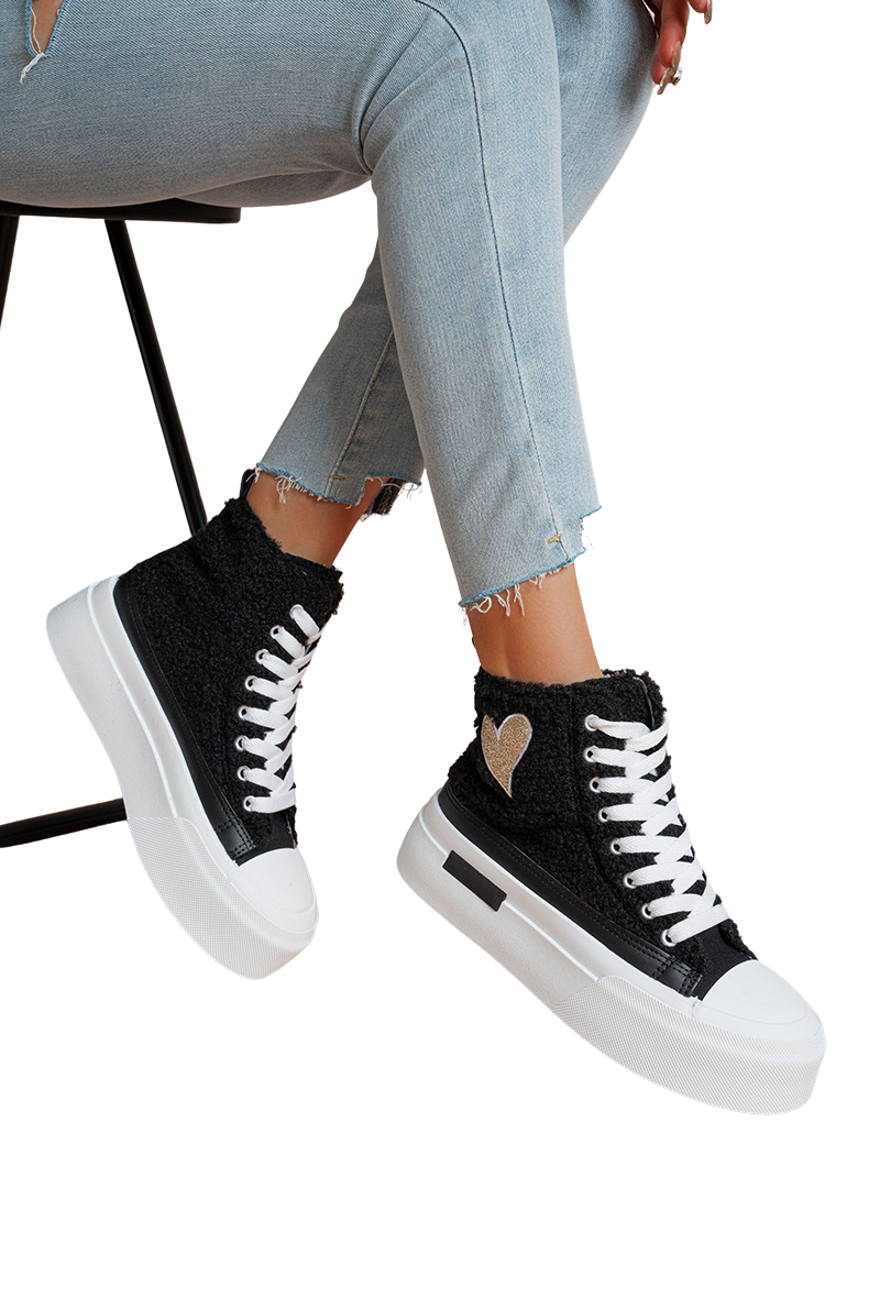 High-Top-Sneakers mit Herzmotiv und Plüschdesign